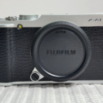富士フイルム FUJIFILM FUJIFILM X-A1 シルバー